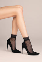 Skarpetki wzorowane w kropeczki wz. 09