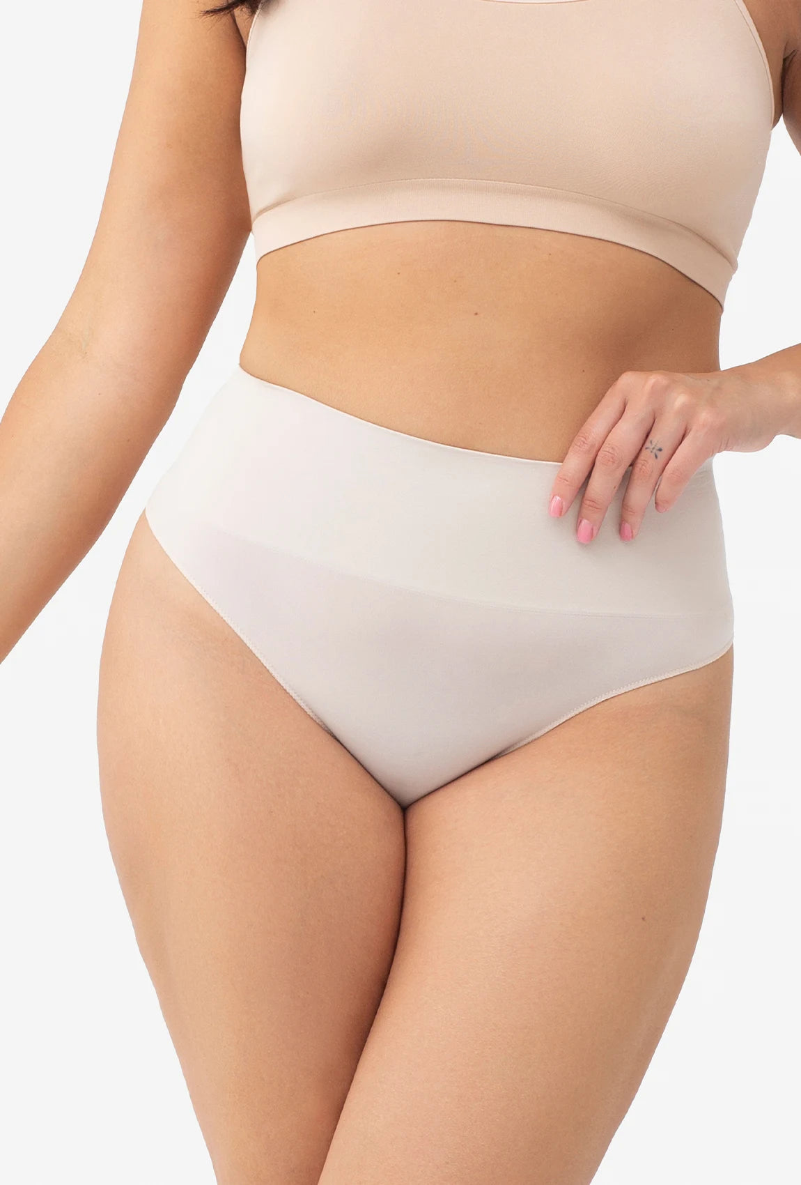 Modelujące stringi Correct Sensual Skin - Gatta