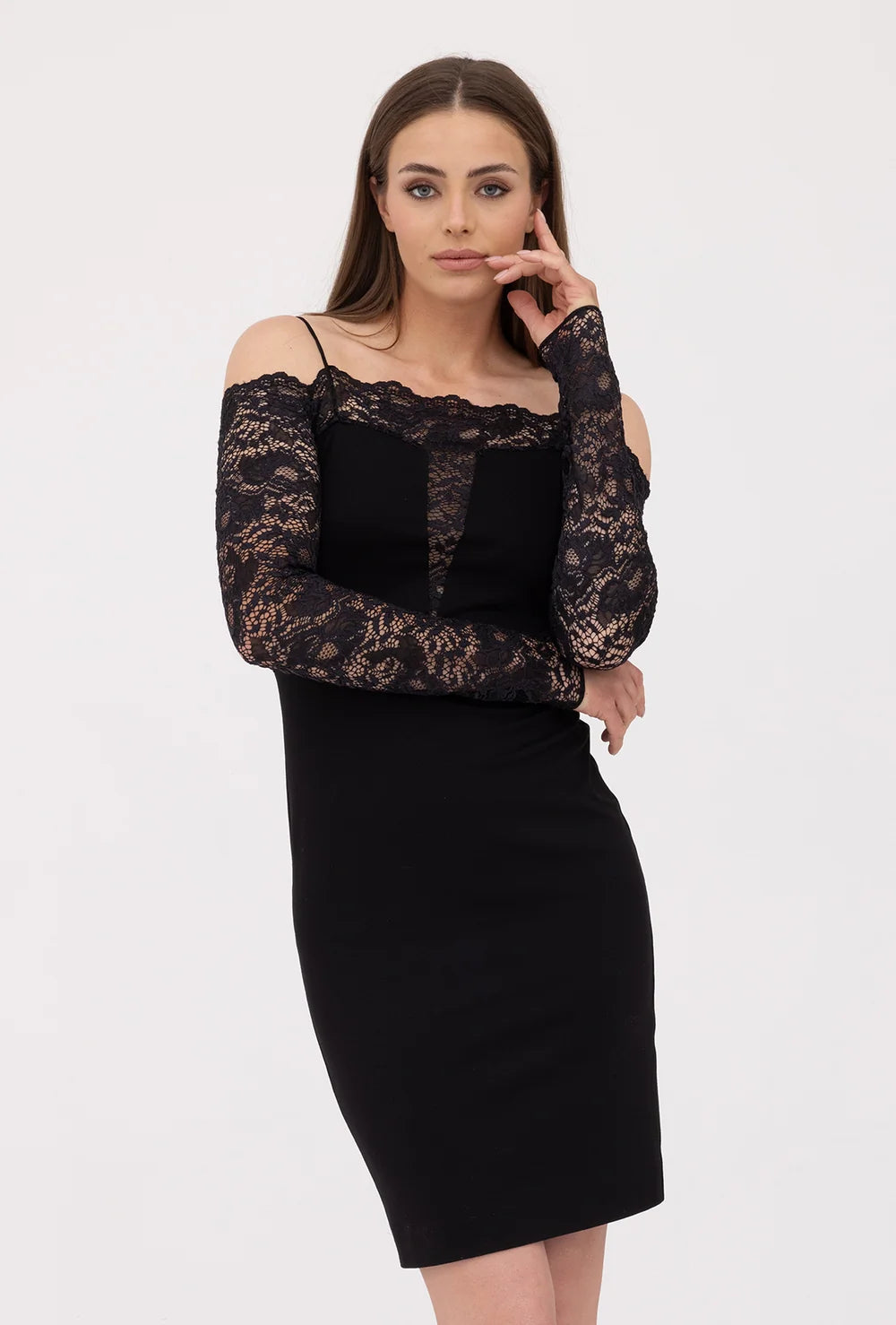 Sukienka z koronkowym dekoltem Vasaris - Gatta