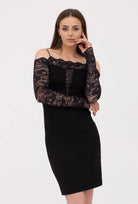 Sukienka z koronkowym dekoltem Vasaris