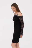 Sukienka z koronkowym dekoltem Vasaris