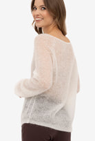 Lekki sweter z wełną