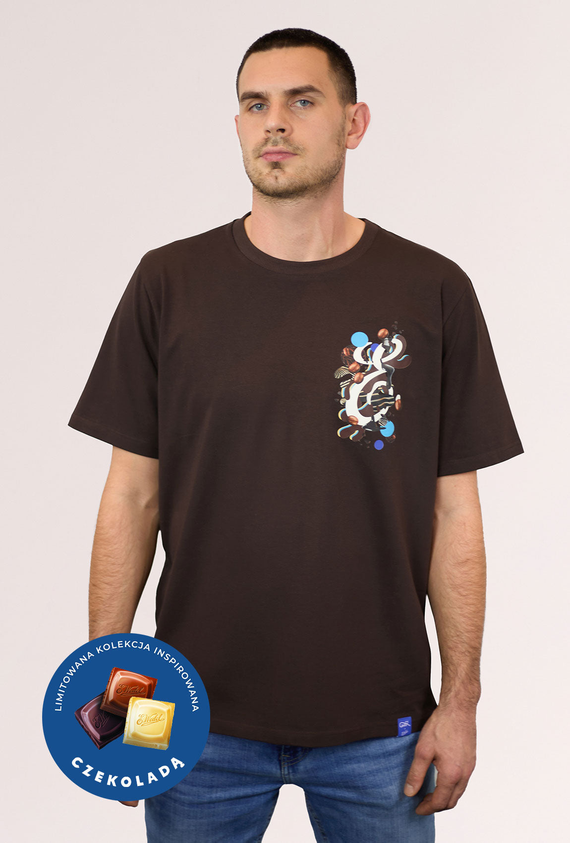 Czekoladowy t-shirt męski z limitowanej kolekcji – Gatta x Wedel