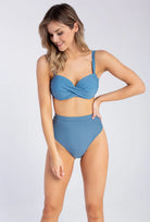 Dół od stroju kąpielowego - brazyliany z wysokim stanem Saranda