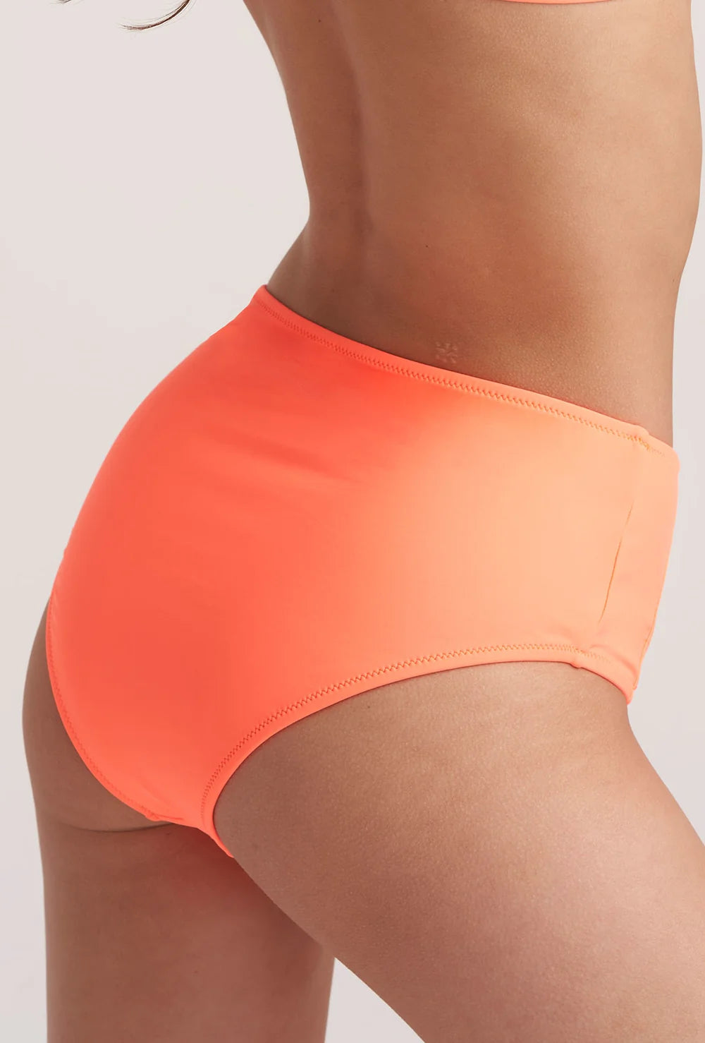 Dół od stroju kąpielowego - bikini z wysokim stanem Himara - Gatta